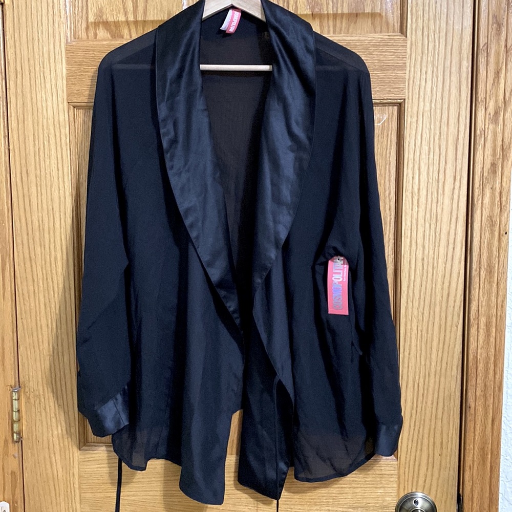 NWT Cosmopolitan Black See Through Short Robe Size XL, Never Used